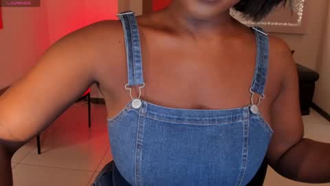 S a v a n n a h  online show from February 2025 12:28:01 PM