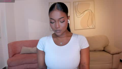 Snapshot of savannahstorm_ chatting on May 2026 07:51:02 PM S a v a n n a h online show from May 2026 07:51:02 PM