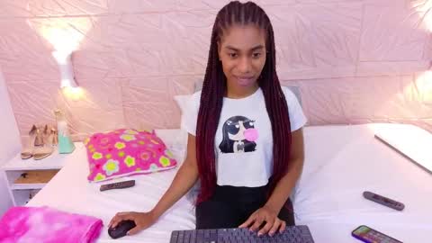 savory_pussy18 online show from September 2025 01:38:01 PM