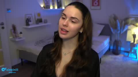 Snapshot of savvage_play chatting on January 2025 07:29:01 PM Naomi online show from January 2025 07:29:01 PM