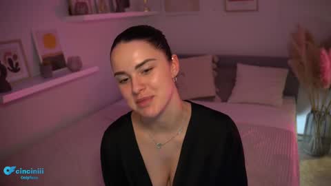 Snapshot of savvage_play chatting on February 2025 07:47:02 PM Naomi online show from February 2025 07:47:02 PM