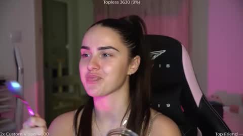 Snapshot of savvage_play chatting on November 2025 07:46:02 PM Naomi online show from November 2025 07:46:02 PM