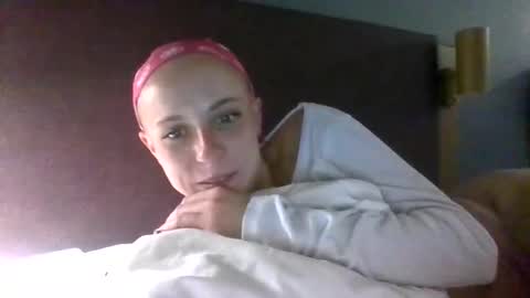 SavvySavage online show from December 2025 02:07:02 AM