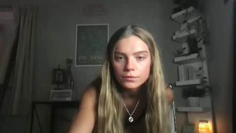 Snapshot of savxoxoxo chatting on December 2025 04:31:02 AM Savxoxoxo online show from December 2025 04:31:02 AM