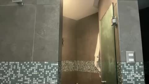 Good Girls Say Please...and Thank You online show from February 2025 08:42:02 PM