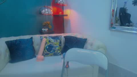 Marie  online show from January 2026 11:31:01 PM