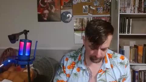 Snapshot of scarecrow2wm chatting on March 2026 03:40:01 AM Kent Clark online show from March 2026 03:40:01 AM