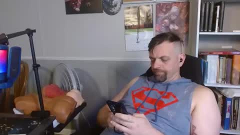 Snapshot of scarecrow2wm chatting on April 2026 07:11:02 PM Kent Clark online show from April 2026 07:11:02 PM