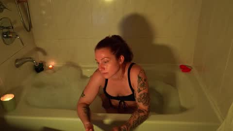 scarlajade online show from November 2025 03:50:01 AM