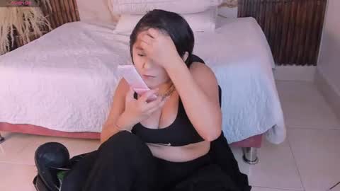scarlet__rose_ online show from June 2026 11:20:02 AM