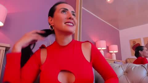 Scarlet Edwars online show from March 2025 12:47:01 PM