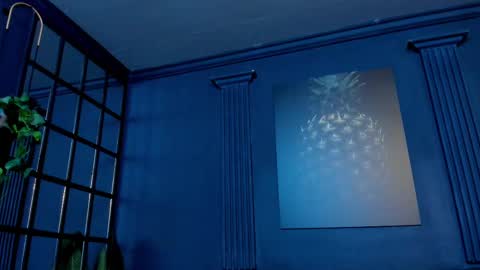 Scarlet Edwars online show from October 2025 12:17:01 PM