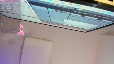 Scarlet  online show from February 2026 12:47:02 PM