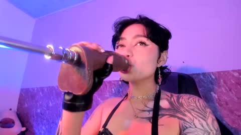 scarlet_gold online show from February 2025 02:08:01 AM