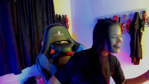 scarlet taylor kennedy online show from September 2025 08:08:02 PM