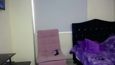 scarlet_tommy online show from March 2026 05:37:02 PM