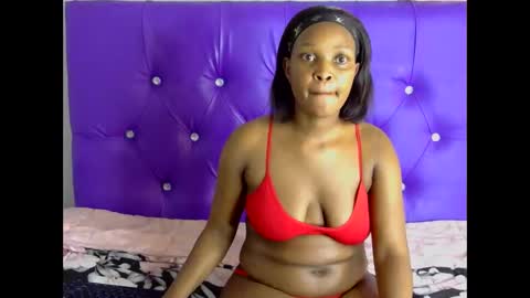 scarlet_velvett online show from December 2025 12:54:01 PM