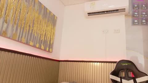 scarlet_vixen_ online show from February 2026 03:03:01 AM