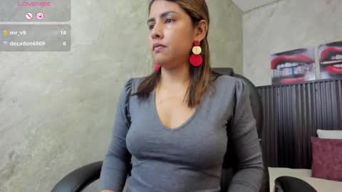 Scarlet online show from November 2025 01:57:02 PM