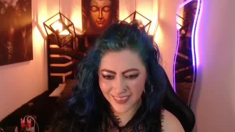 Snapshot of scarleth_bluee chatting on May 2026 03:45:01 AM Scarleth online show from May 2026 03:45:01 AM