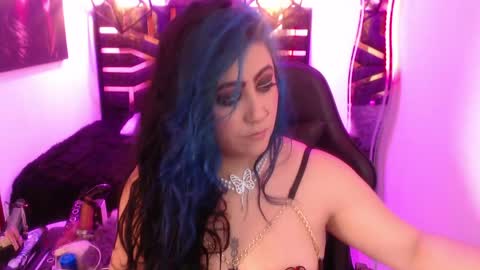Snapshot of scarleth_bluee chatting on May 2026 03:02:01 AM Scarleth online show from May 2026 03:02:01 AM