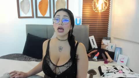 scarleth online show from January 2025 02:33:01 AM