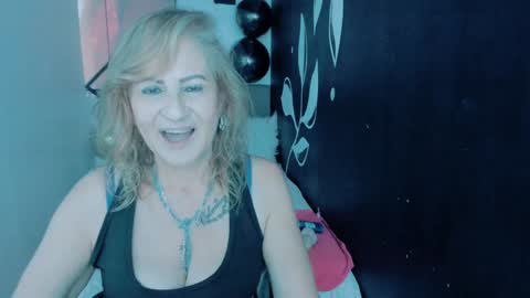 S C A R L E T online show from December 2024 06:05:01 PM