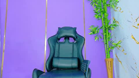 Denis online show from October 2025 07:13:01 PM