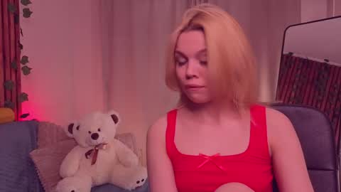 Snapshot of scarletmarney chatting on May 2026 03:14:02 AM scarletmarney online show from May 2026 03:14:02 AM