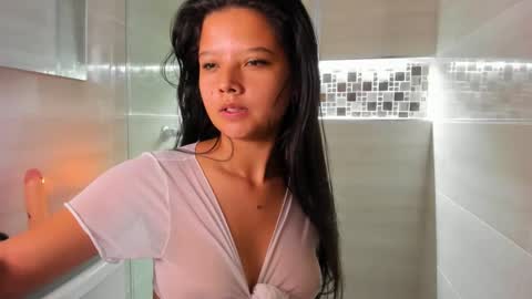 scarletrosee27 online show from February 2025 06:19:01 PM