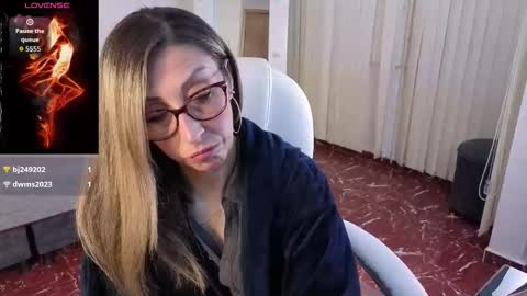 Snapshot of scarlett_079 chatting on March 2026 11:47:02 AM Scarlett online show from March 2026 11:47:02 AM