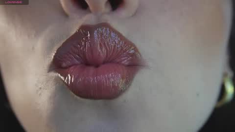 juli online show from May 2026 05:20:01 PM