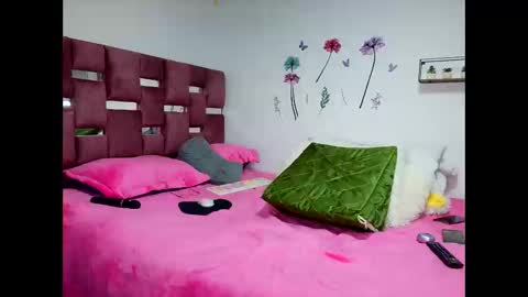 Scarlett online show from April 2026 01:39:01 AM