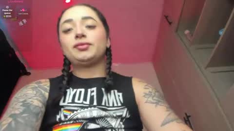 Snapshot of scarlett_collins_ chatting on May 2026 12:11:01 PM SCARLETT COLLINS online show from May 2026 12:11:01 PM