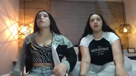 Snapshot of scarlett_evance chatting on December 2025 10:09:01 AM Scarlett and Jazmin online show from December 2025 10:09:01 AM