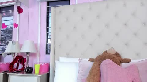 scarlett_leblanc_ online show from March 2026 12:00:01 PM