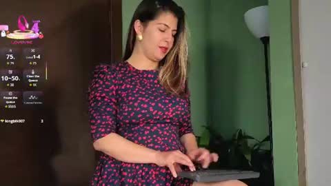 Snapshot of scarlett_moore_ chatting on July 2026 05:04:02 PM Scarlett online show from July 2026 05:04:02 PM