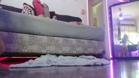 Snapshot of scarlett_more77 chatting on December 2024 01:47:02 AM scarleett online show from December 2024 01:47:02 AM