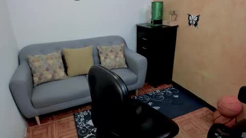 Scarlett sax online show from November 2025 01:49:02 AM