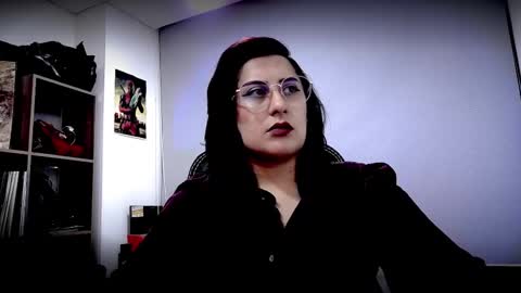 Snapshot of scarlett_sen chatting on March 2026 02:28:01 PM Mistress Scarlett online show from March 2026 02:28:01 PM