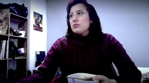 Snapshot of scarlett_sen chatting on April 2026 03:23:01 PM Mistress Scarlett online show from April 2026 03:23:01 PM