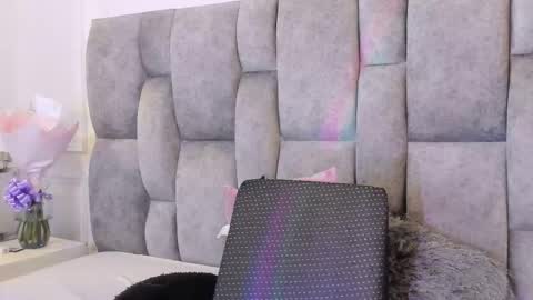 Scarlet  online show from March 2026 10:47:02 PM