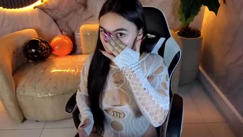 Scarlett online show from October 2025 01:33:02 PM