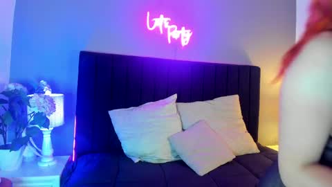 Scarlett online show from April 2026 04:24:02 AM