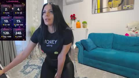 Scarlett online show from November 2025 06:28:01 AM