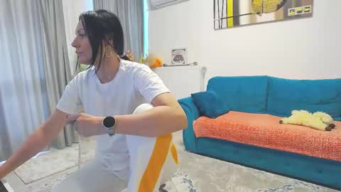 Scarlett online show from June 2026 06:25:01 AM