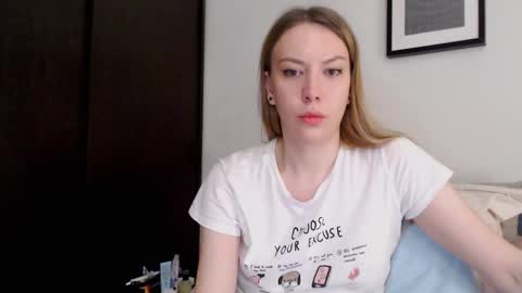 Scarlett online show from October 2025 05:08:01 PM