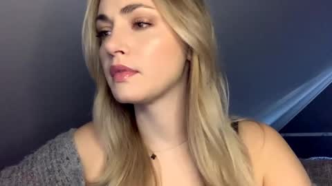 ScarlettxBlonde online show from April 2026 06:29:02 AM