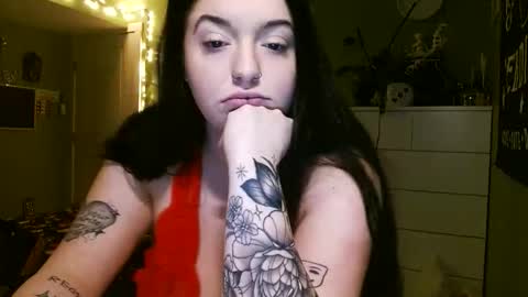 Snapshot of scarletxrae chatting on March 2026 04:08:02 AM scarletxrae online show from March 2026 04:08:02 AM