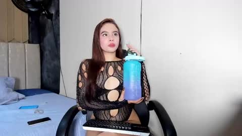 scarletzaint online show from May 2026 09:09:01 PM
